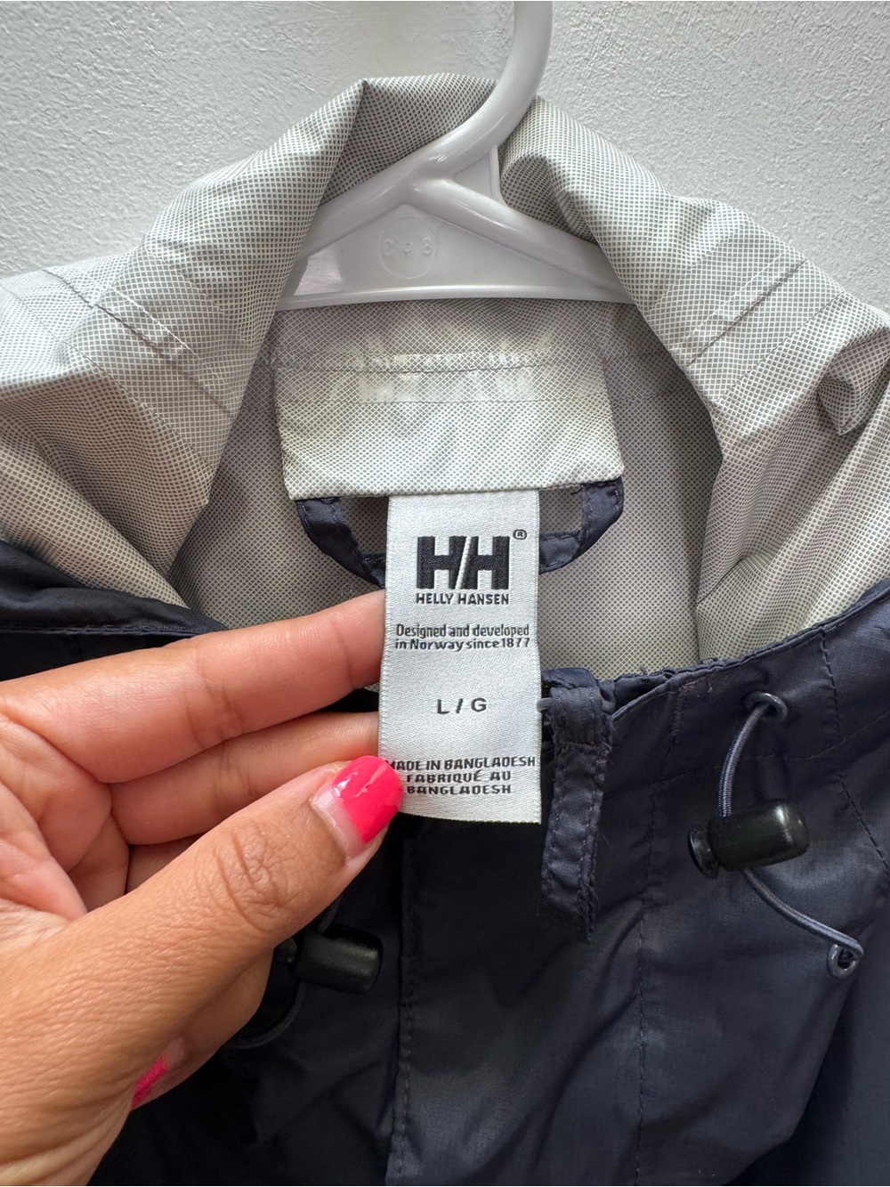 Helly Hansen Men’s Dark Navy Raincoat with Adjustable Hood